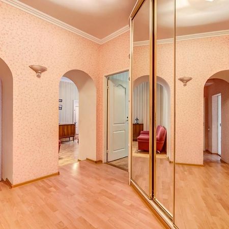 Apartment Mokhovaya 39 Sankt Petersborg Eksteriør billede